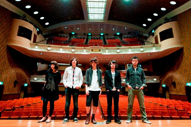 BIGMAMA（写真は九段会館で撮影されたもの）。