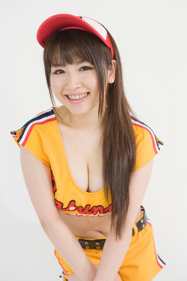 爆乳甲子園セカンド長岡美和。背番号4。