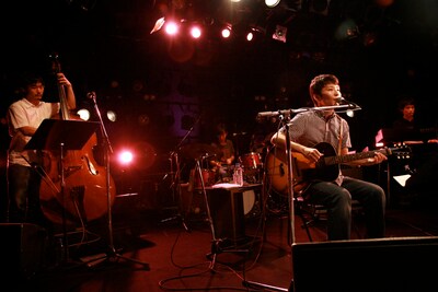 オフィシャルサイト「星野源のホームページ」ではアルバム「ばかのうた」特設ページを公開中。また、この日のライブで披露された「たいやき」は、吉野寿のオフィシャルサイト「吉野製作所」にて現在も無料でダウンロードできる。