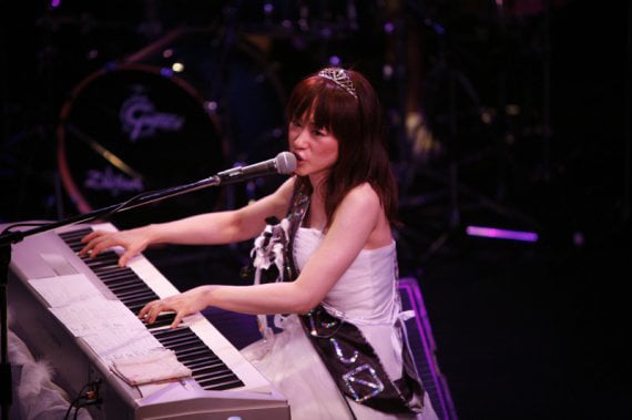 写真はラストライブ「感謝的解体ヨエコツアー」より。