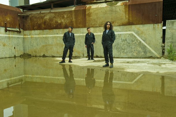 ライブDVD「DDPJ THE LIVE 2010」のジャケットは現在制作中（写真はDAISHI DANCE×→Pia-no-jaC←）。