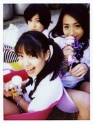 トマパイ、初カバー曲はPUFFY「渚にまつわるエトセトラ」