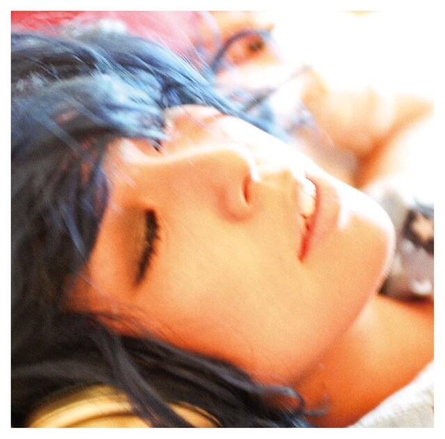 シングル「眠れない街」ジャケット写真。タイトル曲の着うたは現在先行配信中。