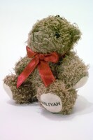 今までに2バージョンのデザインが販売された「ミリヤっくま」。