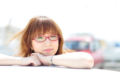 奥華子が2006年に歌った劇場版アニメ「時をかける少女」主題歌「ガーネット」および挿入歌「変わらないもの」は、多くのアニメファンから「泣ける！」と高い評価を集めた。