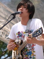 andymoriの小山田壮平（Vo,G）