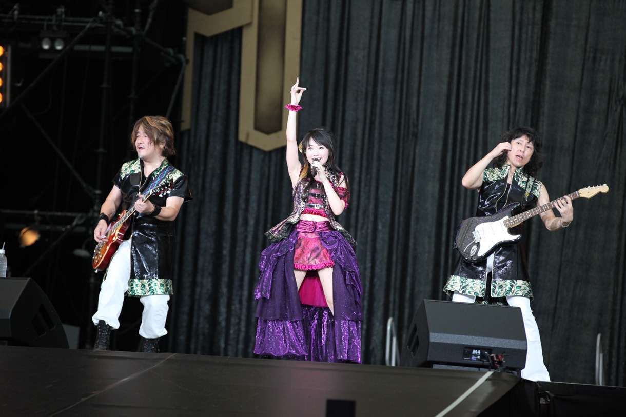 チェリーボーイズの力強い演奏がドームを揺らす。