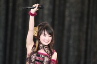 MCで発表された水樹奈々座長公演は、内容やキャストティングも水樹座長自ら考え中。さまざまなアフレコ現場で、出演してほしい人に直接交渉しているとのこと。