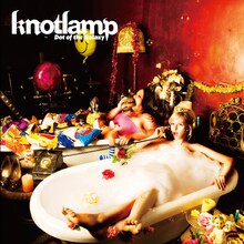 写真はknotlampの2ndアルバム「Dot of the Galaxy」ジャケット。