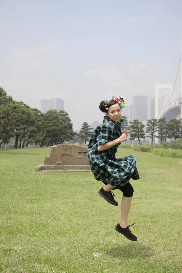 レーベルオフィシャルサイトではアルバムの全曲試聴を実施。彼女の歌声に触れたことがない人はアクセスしてみよう。