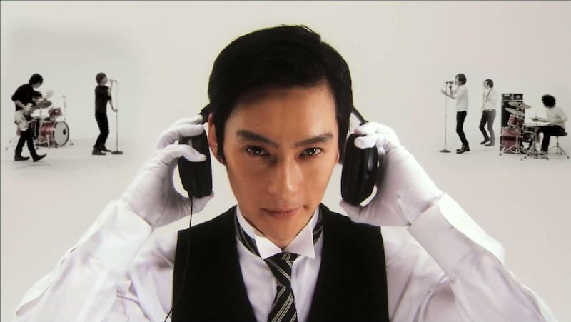 CMの撮影には金子与志一をはじめ「娼婦と淑女」のスタッフ陣が参加。石川は「メチャクチャ和気あいあいとした空気の中で楽しませていただきました」と撮影を振り返っている。