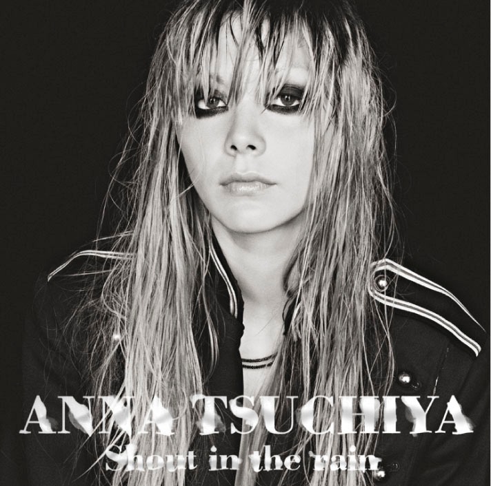 「Shout in the rain」CD+DVD仕様ジャケット写真。