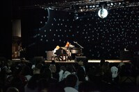 「OTAKON 2010」でのライブの様子