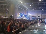 香港でのライブの模様。