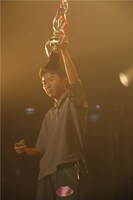 「R-MIC BATTLE UNDER20」で優勝したコペル。