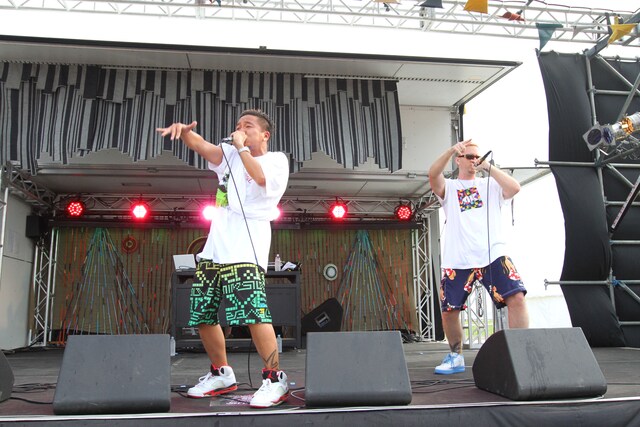 左がMicro、右がShen。2人あわせてDef Techだ。