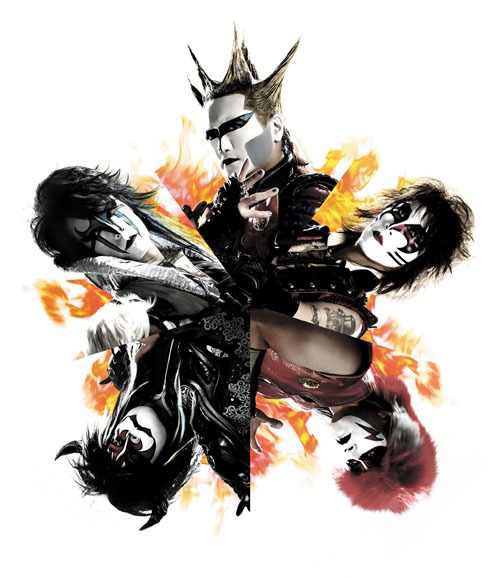 7月28日に25周年記念大教典「悪魔RELATIVITY」「A QUARTER CENTURY OF REBELLION “世界的極悪集大成盤”」を発表した聖飢魔II。9月18日からは全国各地で黒ミサ「聖飢魔II ICBM（INTER CONTINENTAL BLACK MASS）TOUR」が実施される。