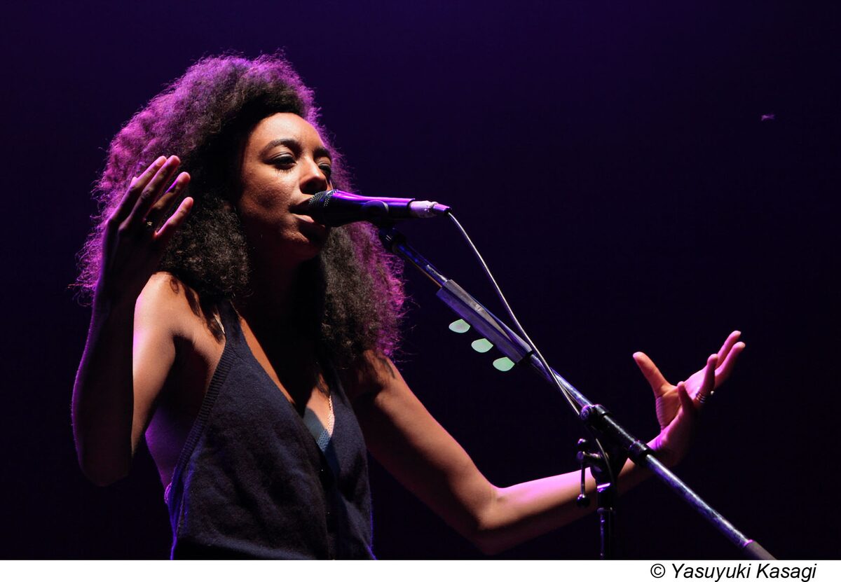 コリーヌ ベイリー レイ 14回目のフジロック 前夜祭含む4日間で12万5000人動員 画像ギャラリー 49 109 音楽ナタリー