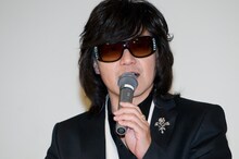 「最後は集まった人がみんなXジャンプをしていましたね」と「LOLLAPALOOZA」でのライブを振り返るToshI。