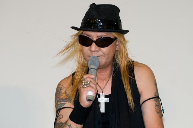 写真は2010年8月12日に行われた記者会見でのTAIJI。