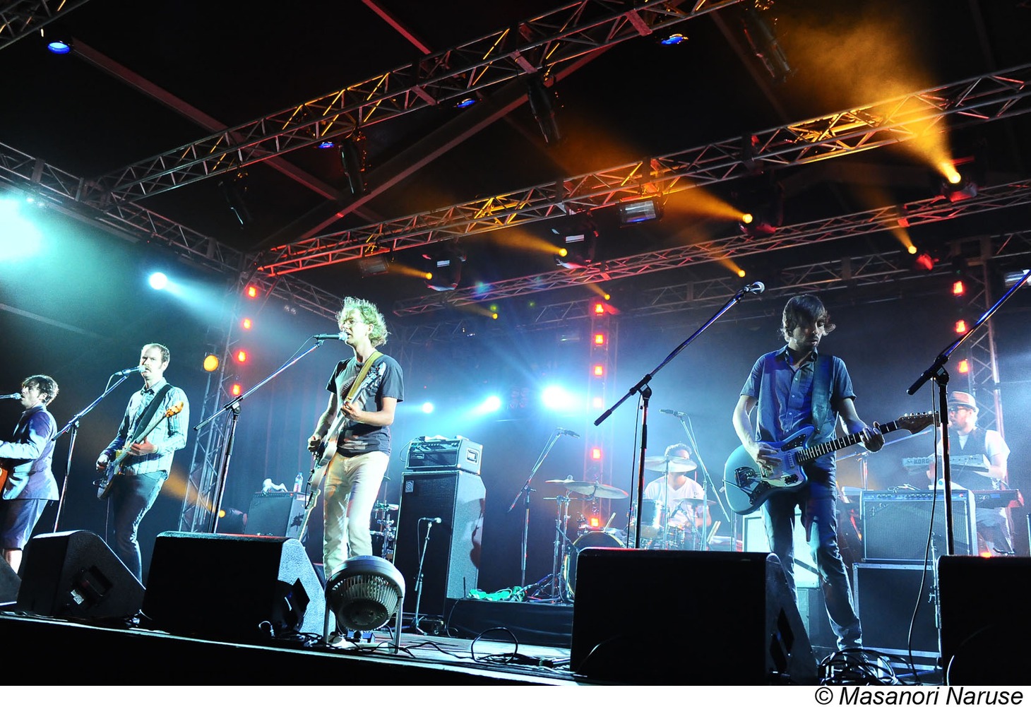 BROKEN SOCIAL SCENE