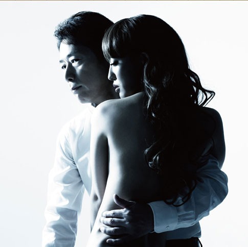 アルバム「男と女3 ‐TWO HEARTS TWO VOICES‐」スペシャルエディション盤（写真）はカラオケ音源を収めた2枚組仕様。