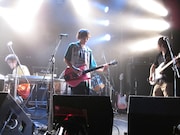 神聖かまってちゃんのリハーサル風景。