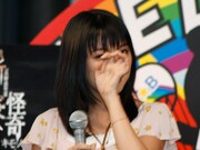 ドッキリを仕掛けられて泣いてしまった真野恵里菜。