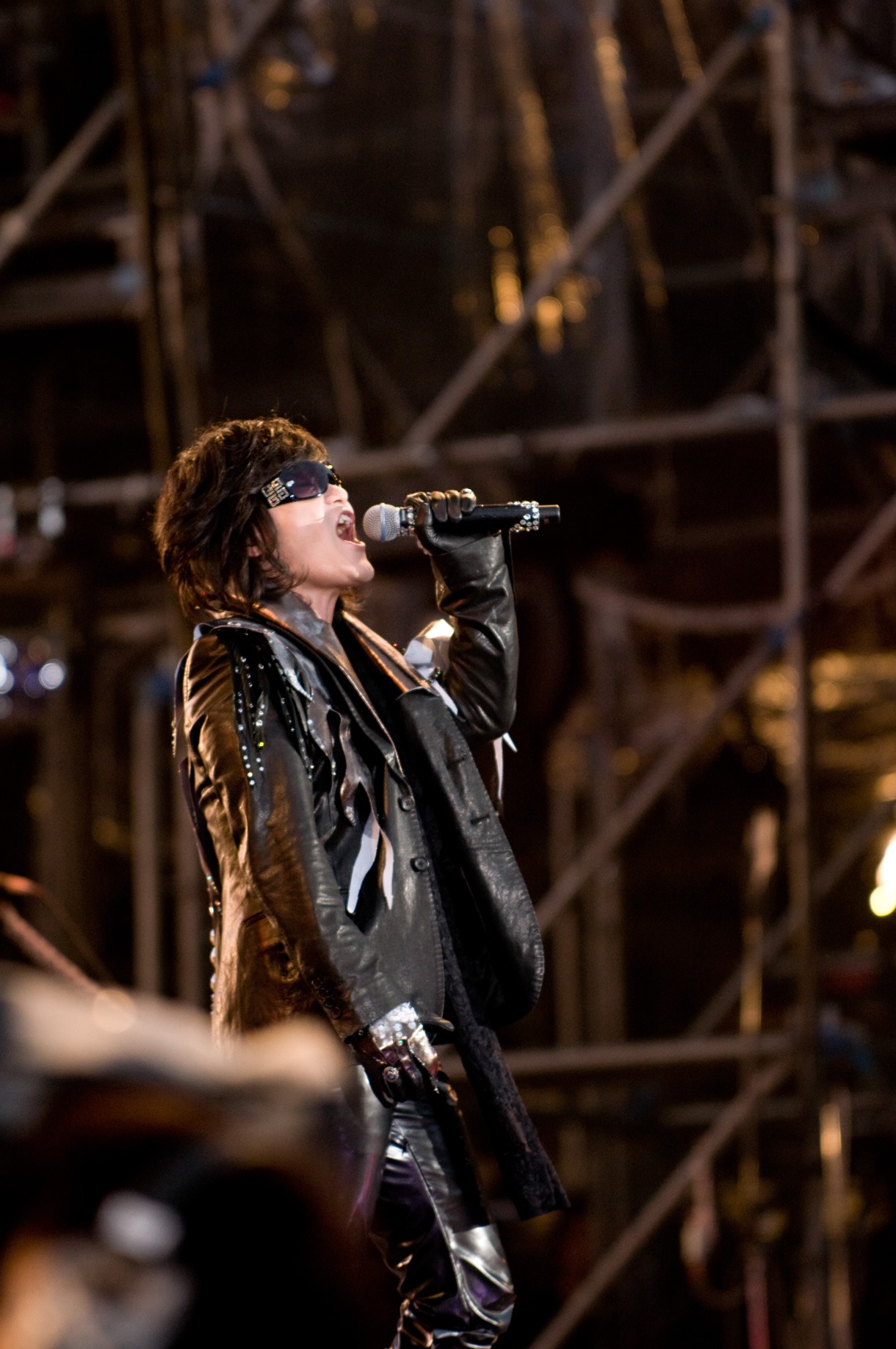 ToshI