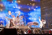 ライブの様子（写真は8月14日の公演より）