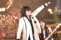 ToshI（写真は8月14日の公演より）