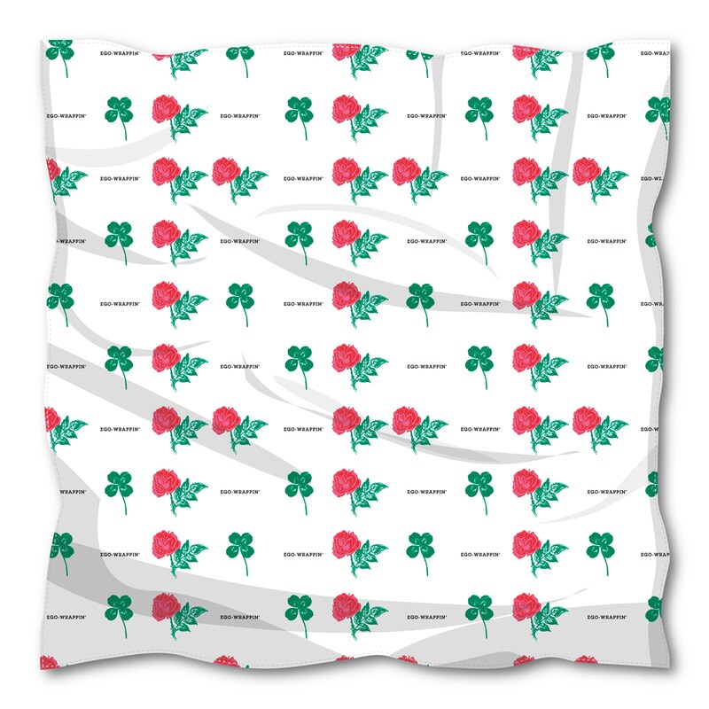 アルバム初回限定盤特典の大判フロシキは、普段使いも可能なおしゃれなデザイン。