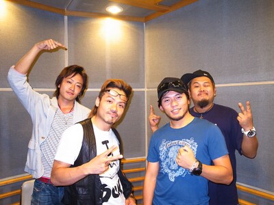 CLIFF EDGEの3人と栗城史多。