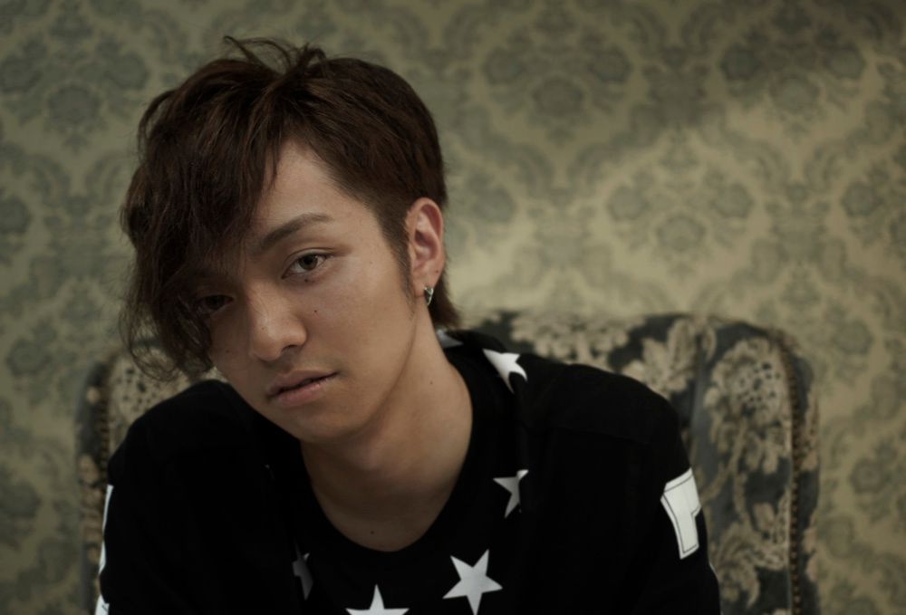 新曲「The Answer」のビデオクリップでもキレのあるダンスを披露している三浦大知。映像はYouTubeにてフルサイズで公開中。