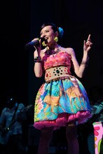 ベッキー♪♯（写真は8月20日のライブの様子）