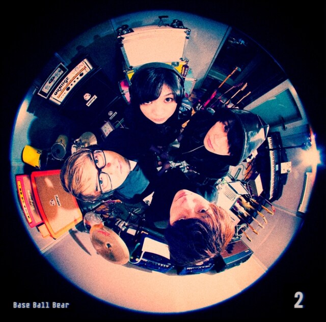 「DETECTIVE BOYS」ジャケット写真。「CYPRESS GIRLS」とは右下の「1」「2」の数字のみが異なるデザインとなっている。