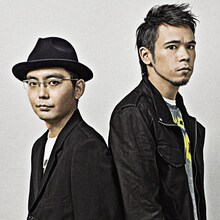 Kimonos（写真左から向井秀徳、LEO今井）