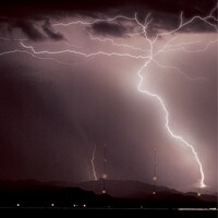 シングル「宇宙飛行士への手紙 / モーターサイクル」ジャケット