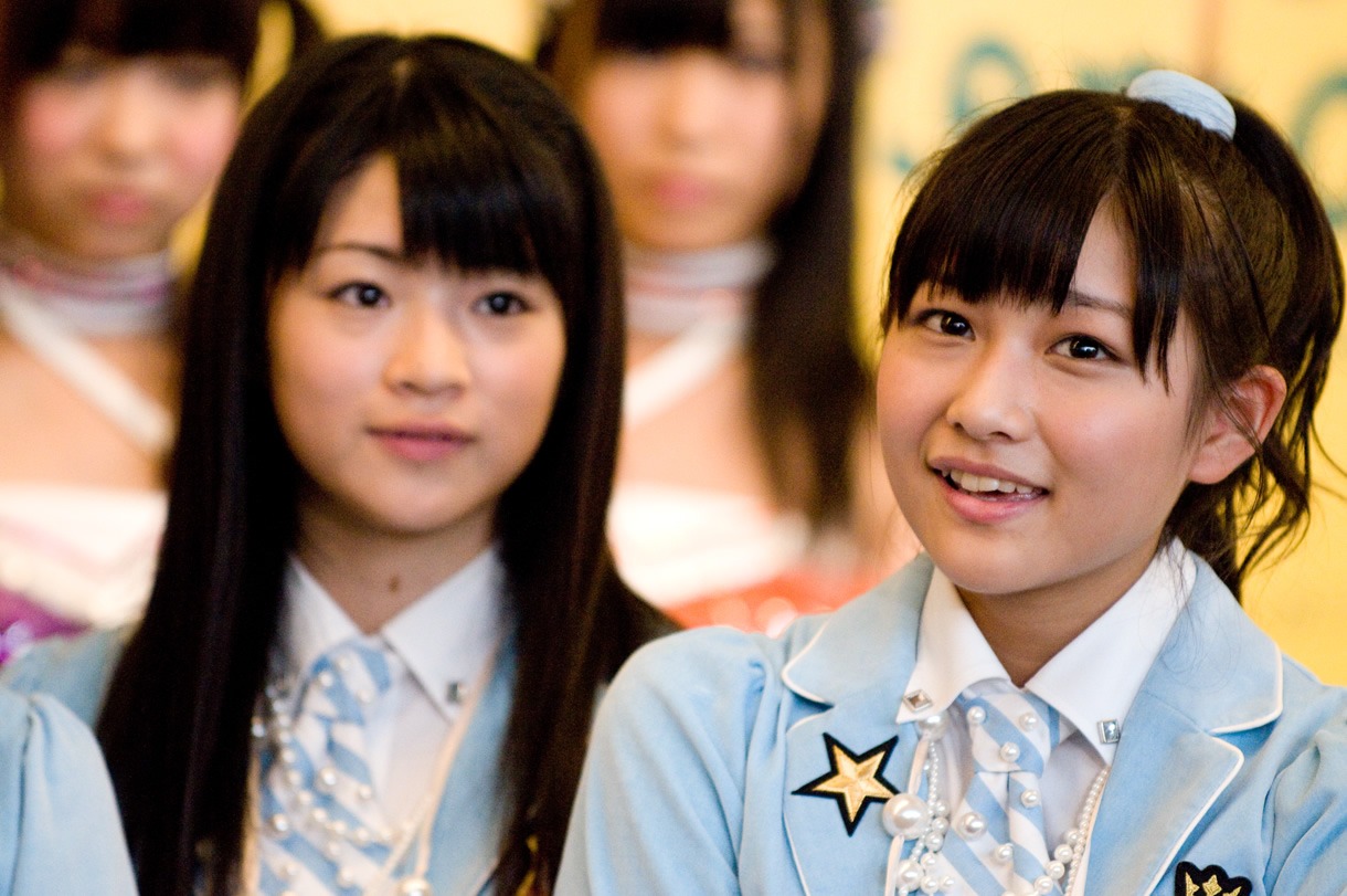 スマイレージの前田憂佳（写真左）、和田彩花（右）。