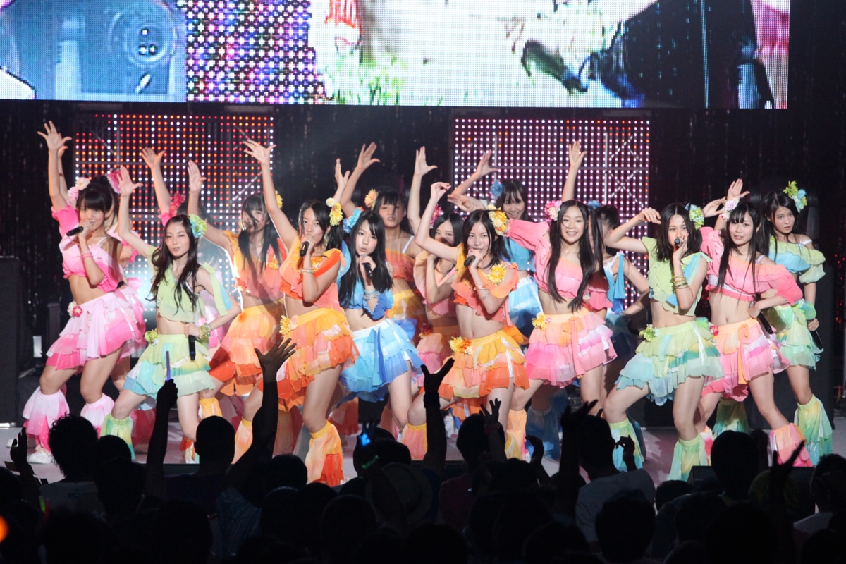 日本国内のみならず、海外展開も地道に続けているSKE48。今年11月にはAKB48とともに、マカオでの海外公演も予定されている（写真は8月30日に行われた「アイドルユニットサマーフェスティバル2010」より）。