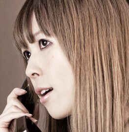 ブリグリ川瀬智子が語る、自分の感性と時代との戦い