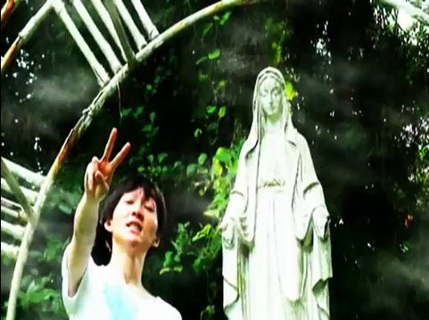 「聖マリア記念病院」ビデオクリップのワンシーン。