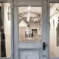 Luckandは展示会初日の9月8日にオープンするショップ。「Value added（付加価値）」をコンセプトに、ギャラリーや雑貨店、洋服店などさまざまな機能を有している。