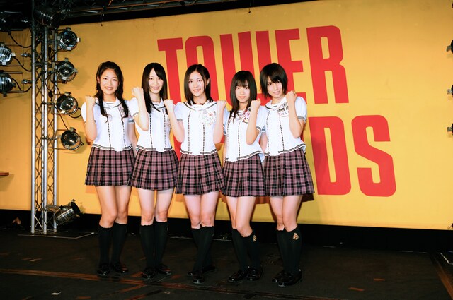 中西優香（写真右）が「いろんな対決で普段使わない筋肉を使うので、『でらSKE』の収録の後にめっちゃ筋肉痛になります」と語ると、他のメンバーも「あー」と言いながら頷いた。