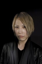 以前からカイリーの生み出すダンスミュージックに注目していたという中田ヤスタカ。