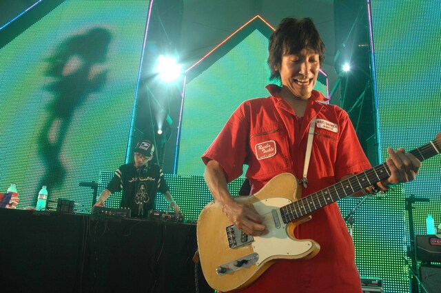 9月22日にはイラストレーター藤井華丸とウルフルケイスケが生み出したキャラクター「ウサギター」の単行本も同時発売される。