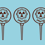 写真はシングル「フォーリングダウン」初回限定盤ジャケット。