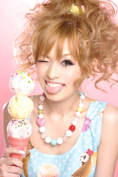 現在18歳のありっくまは1歳の娘を持つ現役ギャルママモデル。