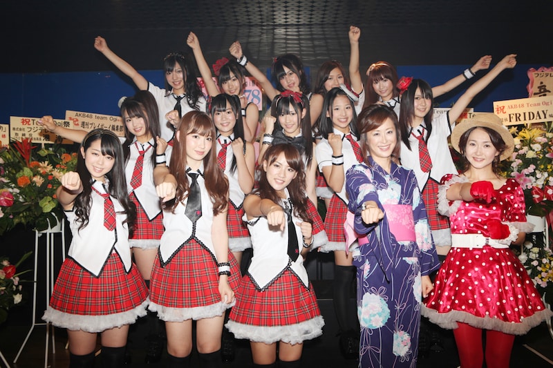 2日間にわたり行われたライブ「TeamOgi祭」は、両日ともにチケット完売。全国15カ所の映画館でも同時中継され、多くのファンを熱狂させた。