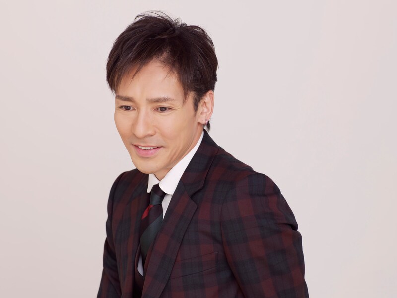 郷ひろみは昨日11月17日にオリジナルアルバム「one and only...」をリリース。さらに来年1月12日にライブDVD「55! 伝説 FINAL ～Big Birthday～」を発売する。